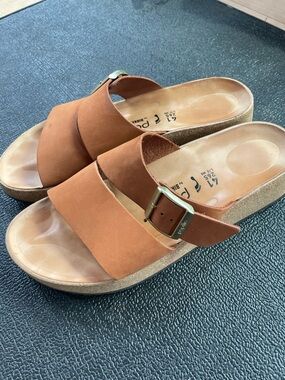 Birkenstock Papillio Almina platform sandal Sz 41 color Pecan